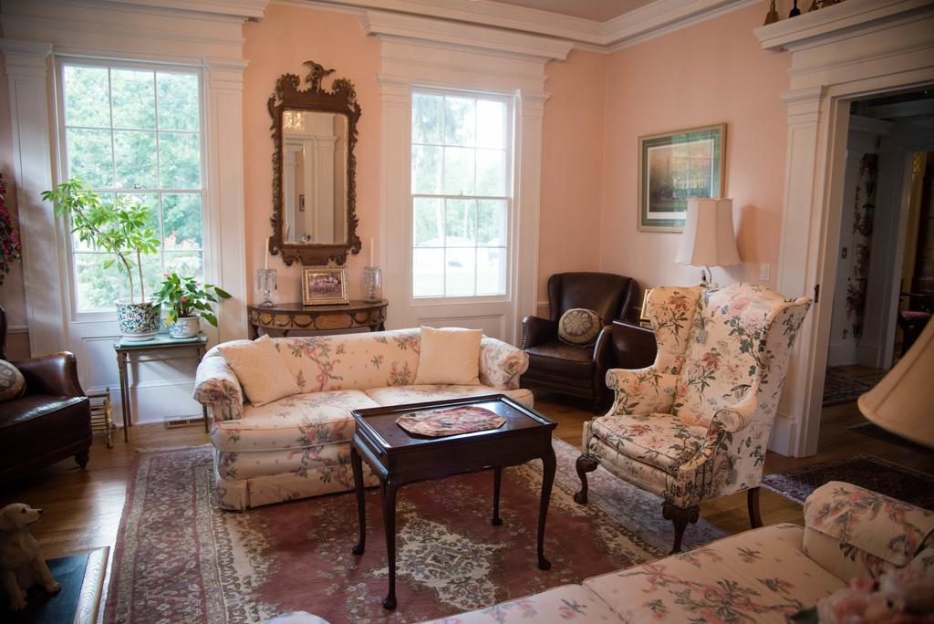 Bykenhulle House Bed And Breakfast Hopewell Junction Extérieur photo